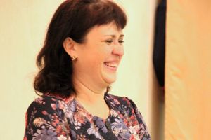 В Великих Луках ученики школы №13 поздравили своих педагогов (ФОТО)