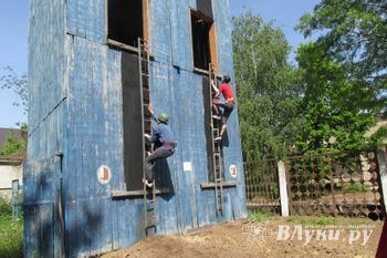 В Великих Луках прошло Первенство отряда по пожарно-прикладному спорту (фото)