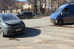 В Великих Луках произошло ДТП (ФОТО)