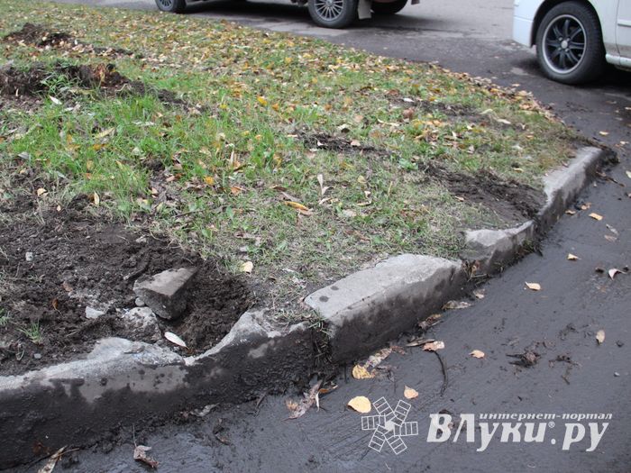 На пр. Гагарина автомобиль потерял колесо (ФОТО)