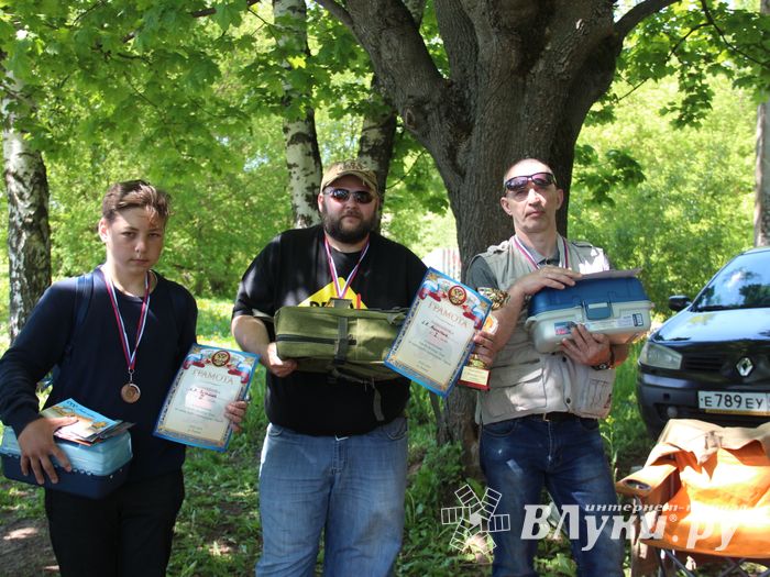 В Великих Луках состоялся Чемпионат города по ловле рыбы спиннингом (ФОТО)