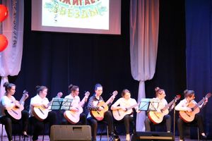 В Великих Луках прошел фестиваль «РЖД зажигает звезды» (фото)