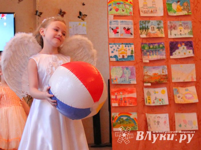 «Красота Божьего мира» в рисунках дошколят Великих Лук (ФОТО)