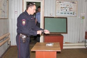 В УМВД России по Псковской области выбирали лучших оперативных дежурных (фото)