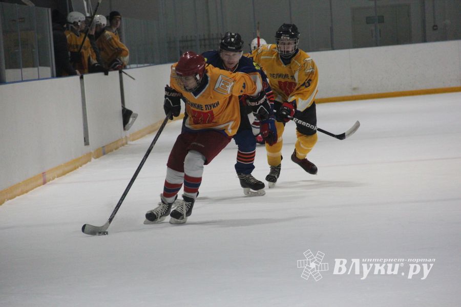 ХК «Луки-Экспресс» обошла псковскую «Гвардию» по буллитам (ФОТО)