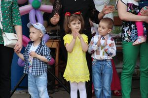 В Великих Луках чествовали близнецов (ФОТО)