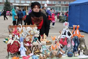 В Великих Луках проходит Весенняя ярмарка