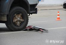 Легковушка и КамАЗ столкнулись в Великих Луках (ФОТО)