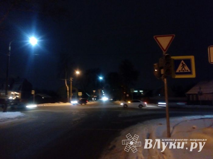 Светофор установили, включить — забыли (ФОТО)