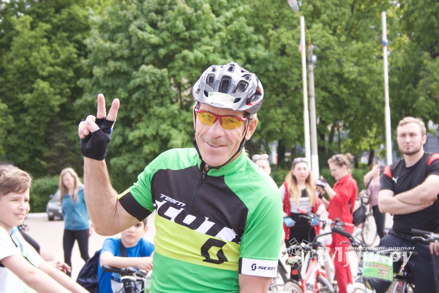 В Великих Луках прошёл Всероссийский велопарад (ФОТО)