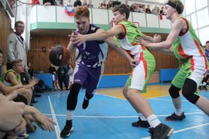 В Великих Луках прошёл дивизиональный этап лиги «КЭС-БАСКЕТ» (ФОТО)