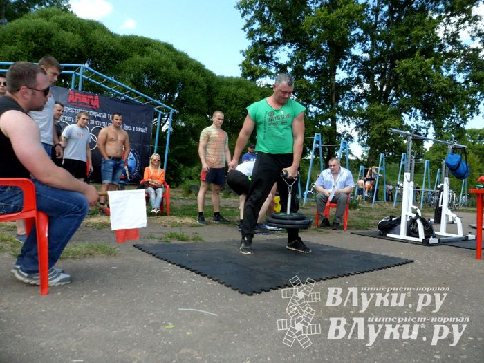 В Великих Луках прошел Всероссийский олимпийский день (фото)