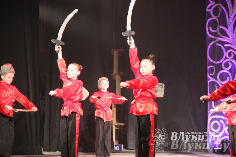 В доме культуры имени Ленина прошел концерт, посвященный Международному дню танца (фото)