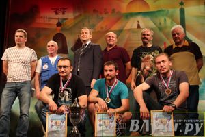 Церемония закрытия 18-й Международной встречи воздухоплавателей в Великих Луках, торжественное награждение