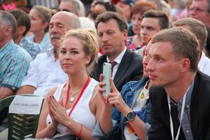 Людмила Чурсина и Пелагея поздравили Великие Луки с 850-летием (ФОТО)