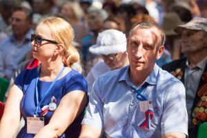 Турчак зажег партизанский костер и спел «Катюшу» вместе с ветеранами (фото)