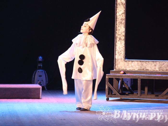 ​В городском ДК им. Ленина состоялась премьера музыкальной сказки «Буратино»