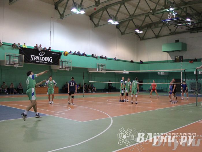 Сборная Великолукского района стала обладателем Кубка города по волейболу (фото)