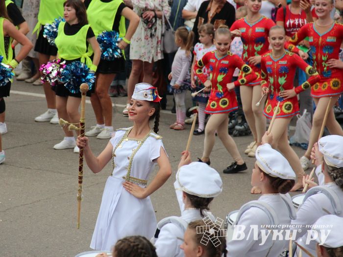 Лучшие мажоретки и барабанщицы награждены (ФОТО)