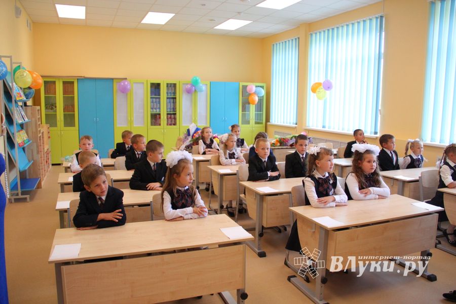 В Великих Луках открыли новый корпус школы №6 (ФОТО)