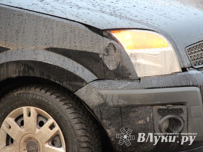 ФОТОФАКТ: ДТП на «кольце» в Великих Луках