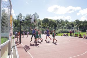 «Оранжевый мяч» в Великих Луках в День физкультурника (ФОТО)