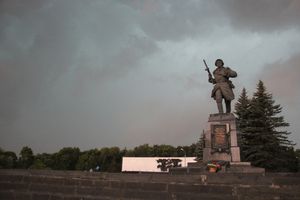 Ураган в Псковской области валил деревья и срывал крыши (ФОТО)