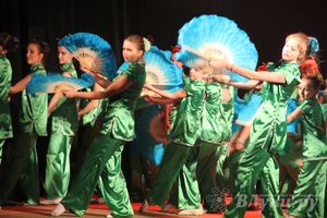  В ДК им. Ленина состоялся отчетный концерт студии восточного танца «Восточные сладости» (фото)