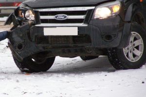 Снег стал причиной нескольких аварий в Великих Луках (ФОТО)