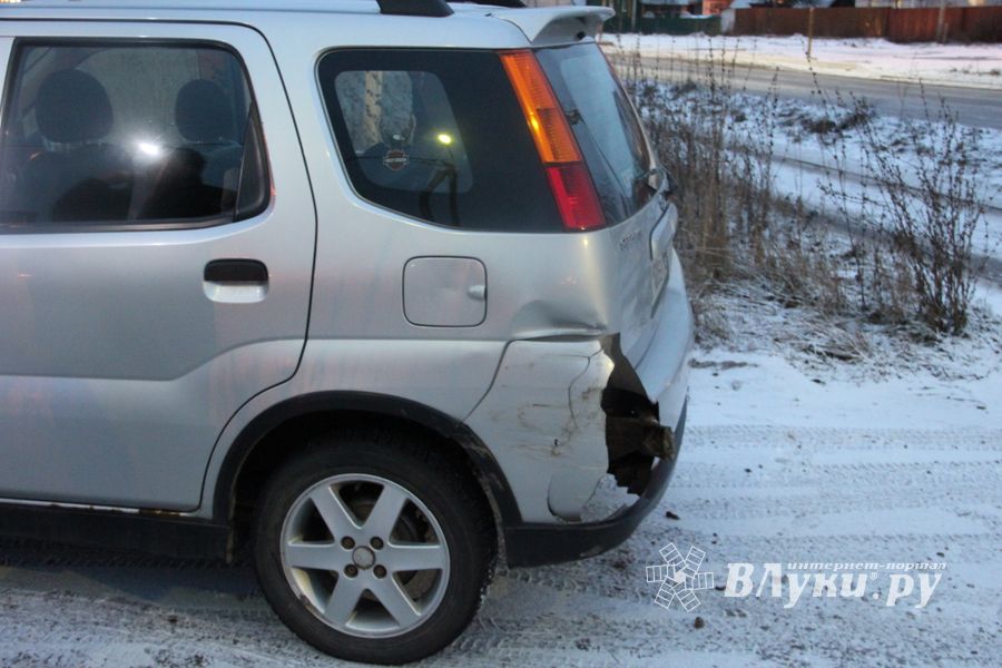 В ДТП на Гражданской столкнулись Suzuki и Chevrolet Lacetti (ФОТО)