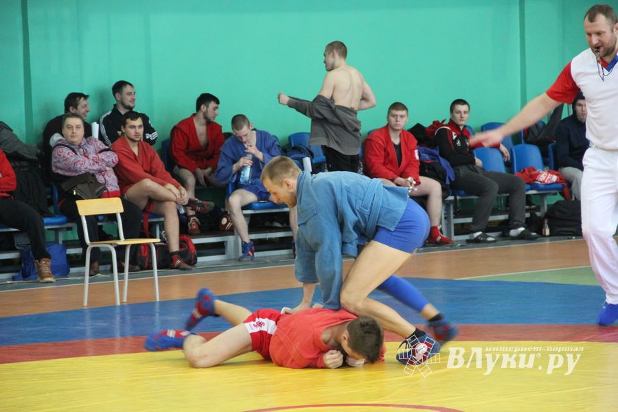 В Великих Луках - время жарких схваток (16+) (ФОТО)