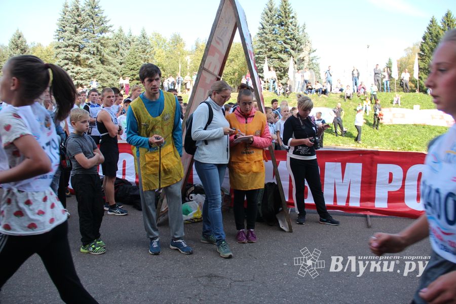 В Великих Луках прошёл «Кросс Нации-2018» (ФОТО)