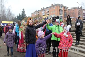 Гуляния широкой великолукской Масленицы