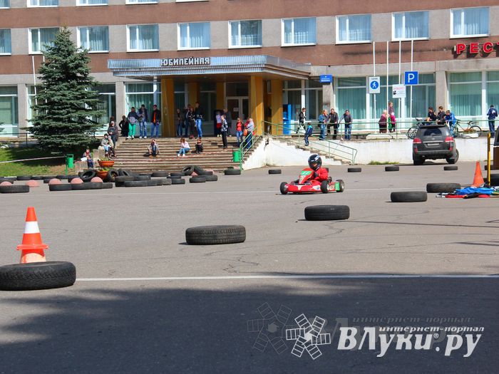 ​Великолучанин Николай Маркевич стал серебряным призером чемпионата г. Великие Луки по картингу (фото)