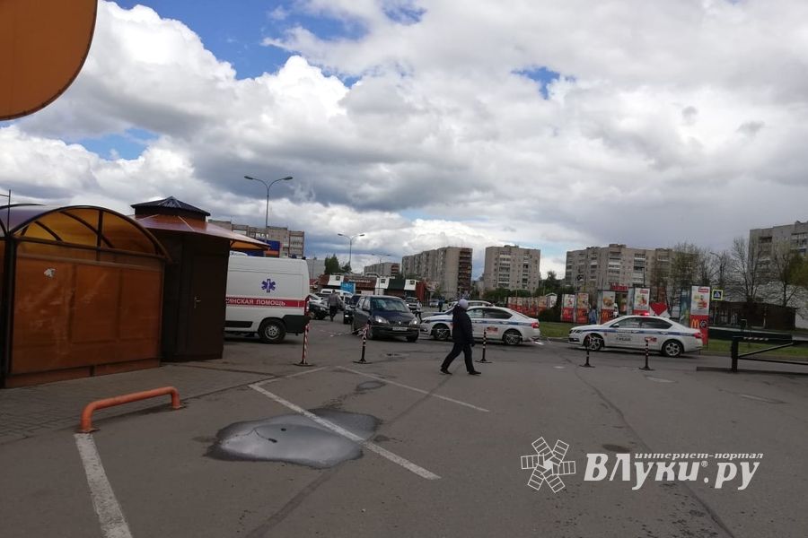 ДТП с пострадавшим в Великих Луках (ФОТО)