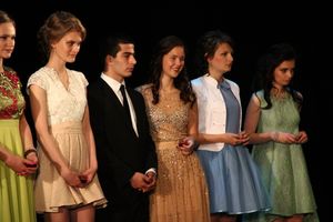 Великолуких выпускников наградили (ФОТО)