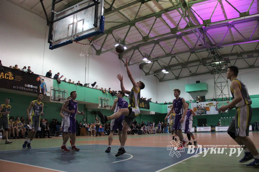 Великолучане стали вторыми в региональном финале Чемпионата ШБЛ «КЭС-БАСКЕТ» (ФОТО)