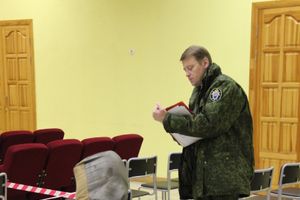 В Великих Луках «захватили заложников» (фото)