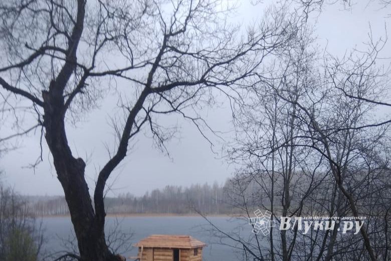 Часовню-купель в память о погибших великолукских паломниках освятили в Изборске