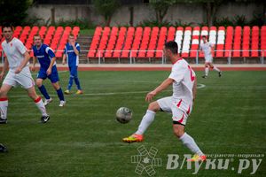 Футбольный матч «Экспресс-2» — «КПРФ»