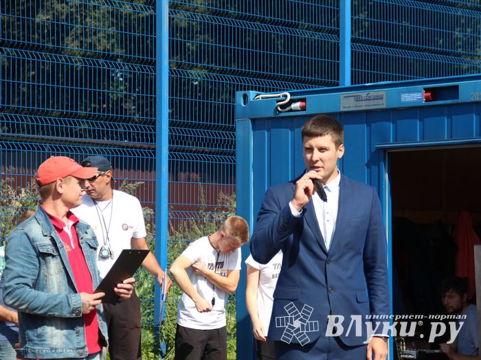 Спортивними мероприятиями отметили День физкультурника в Великих Луках (ФОТО)