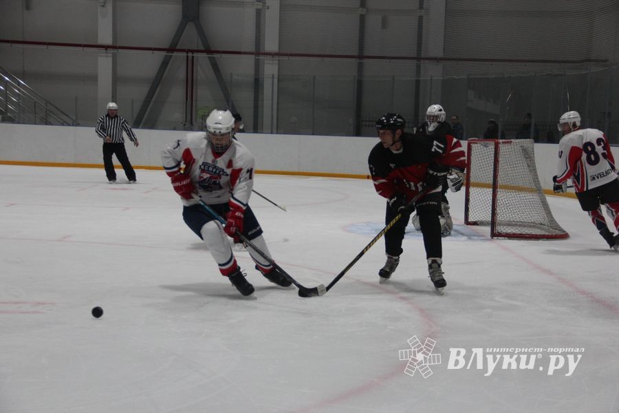 Уверенная победа «Экспресса» на ледовой арене (ФОТО)