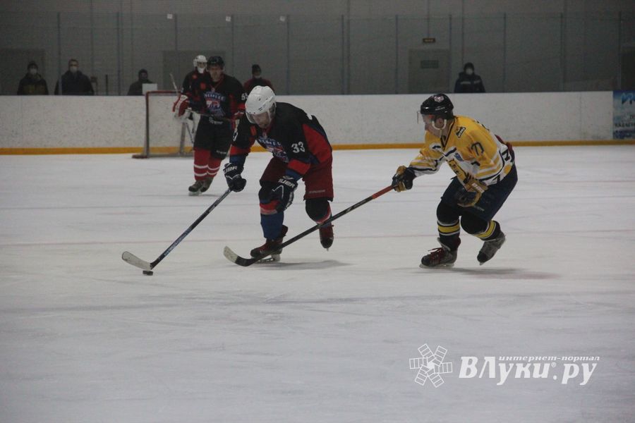Великолукский «Экспресс» одержал победу в игре с псковскими «Медведями» (ФОТО)