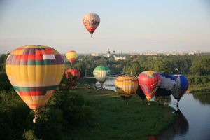 Открытие XVII Международной встречи воздухоплавателей в Великих Луках. Фото ФВС