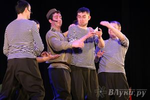 Государственный ансамбль «Русский Север» представил в Великих Луках мюзикл «Василий Теркин» 