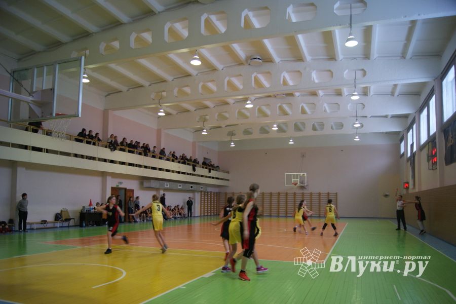 Великолучанки завоевали «серебро» на традиционном турнире по баскетболу (ФОТО)