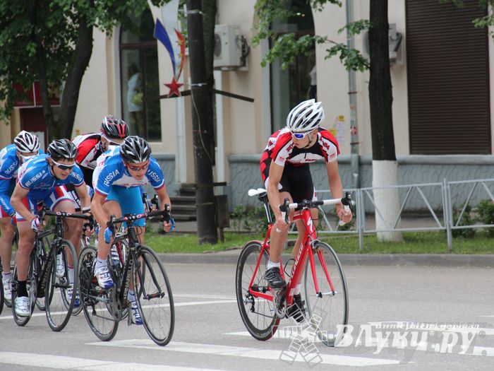 Гонка-критериум по велосипедному спорту