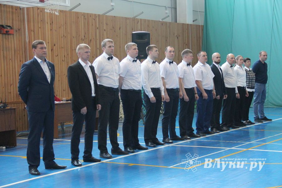 В Великих Луках проходит Кубок по кикбоксингу (ФОТО) (0+)