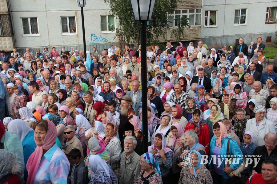 Освящение Храма святителя Тихона, Патриарха Всероссийского, святых Новомучеников и Исповедников Российских (ФОТО)