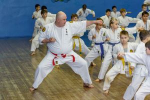 В ВеликихЛуках прошел учебно-методический семинар по каратэ и кобудо школы Дзюшин-рю кэмпо каратэ (фото)